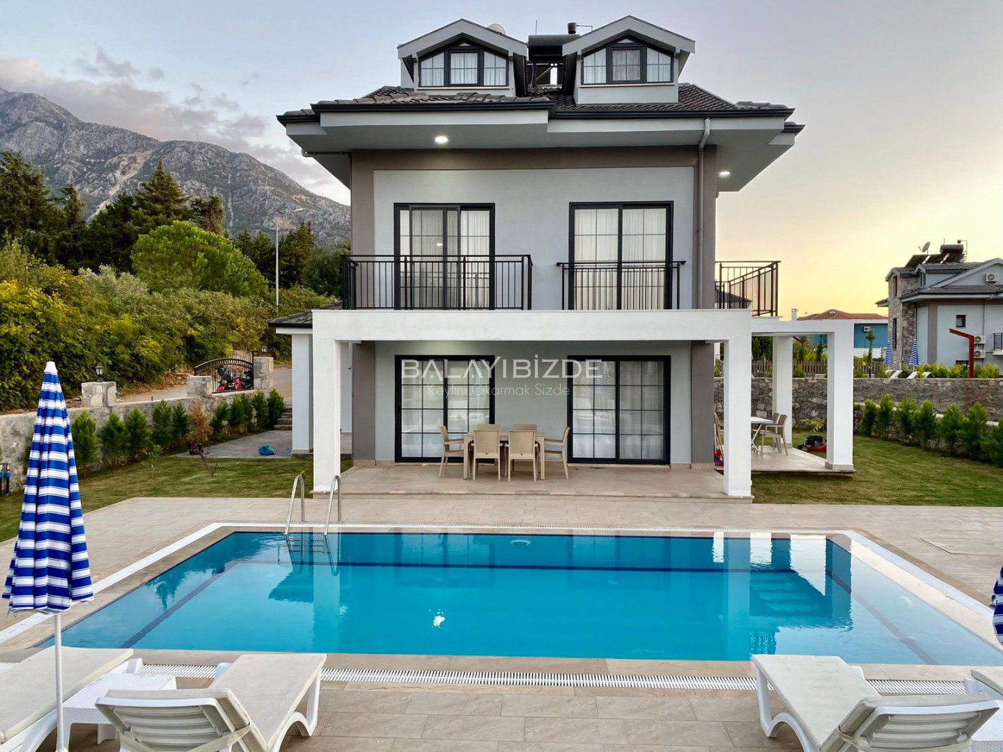 Villa Era 3
