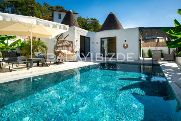 Villa Black Honey 4